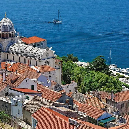 In With House Sea View 公寓 耶泽拉