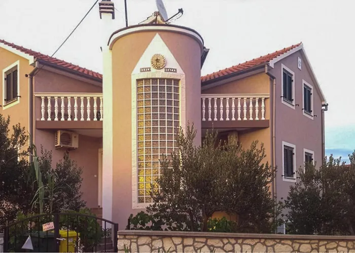 Appartamento In With House Sea View