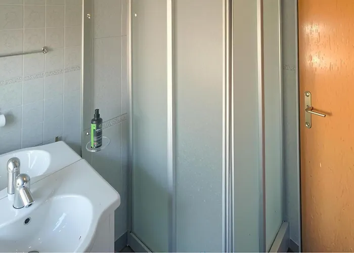 Appartamento In With House Sea View Jezera